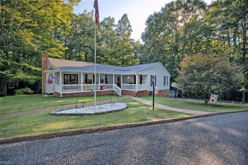 Photo of 6964 Fox Mill Court, Gloucester, VA 23061 (MLS # 10650331)