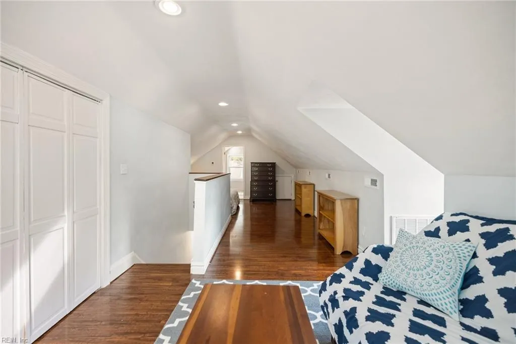 Norfolk, Virginia 23508, United States, 4 Bedrooms Bedrooms, ,3 BathroomsBathrooms,Residential,Pending,105395