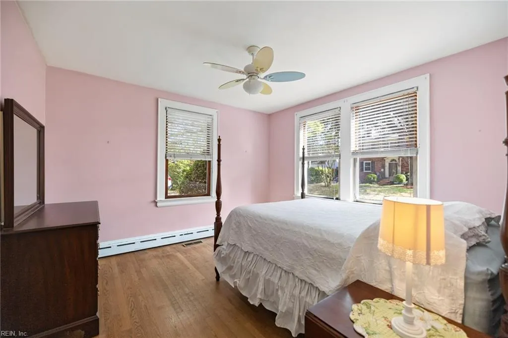 Norfolk, Virginia 23508, United States, 4 Bedrooms Bedrooms, ,3 BathroomsBathrooms,Residential,Pending,105395