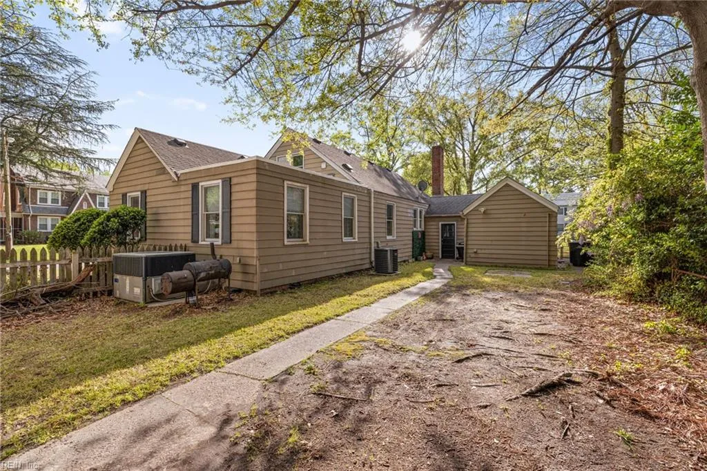 Norfolk, Virginia 23508, United States, 4 Bedrooms Bedrooms, ,3 BathroomsBathrooms,Residential,Pending,105395