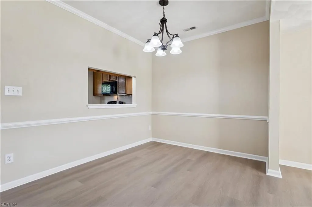 Yorktown, Virginia 23693, United States, 3 Bedrooms Bedrooms, ,3 BathroomsBathrooms,Residential,Active,204049