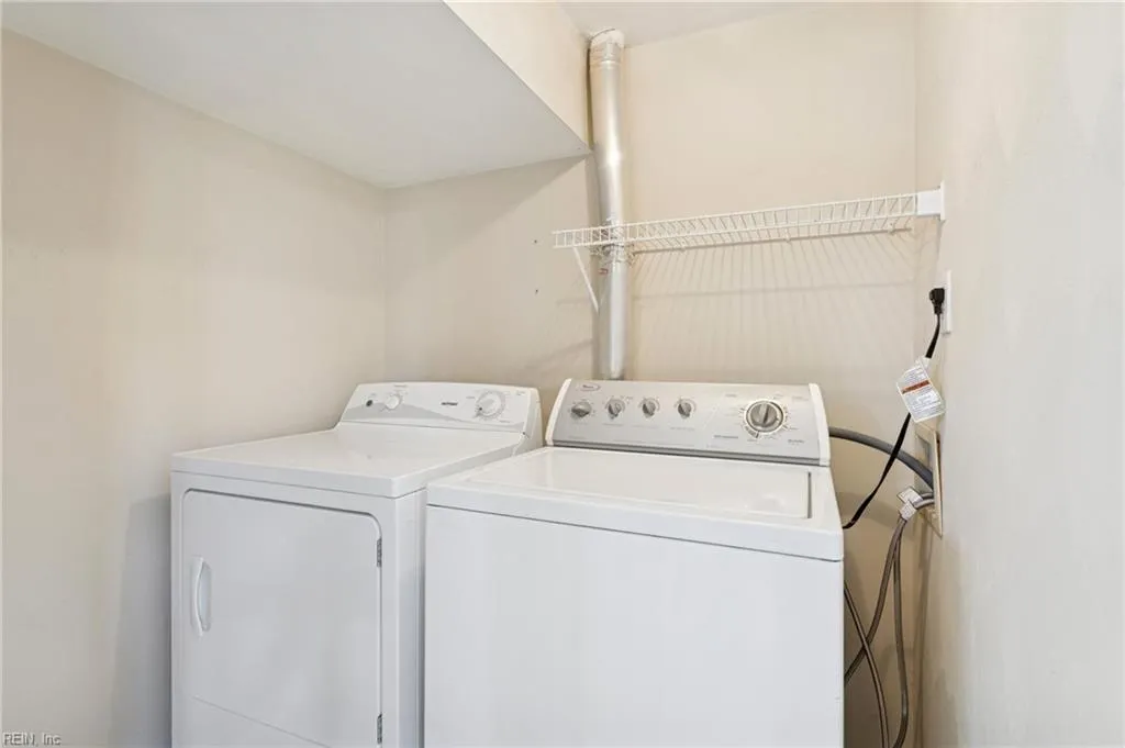 Yorktown, Virginia 23693, United States, 3 Bedrooms Bedrooms, ,3 BathroomsBathrooms,Residential,Active,204049