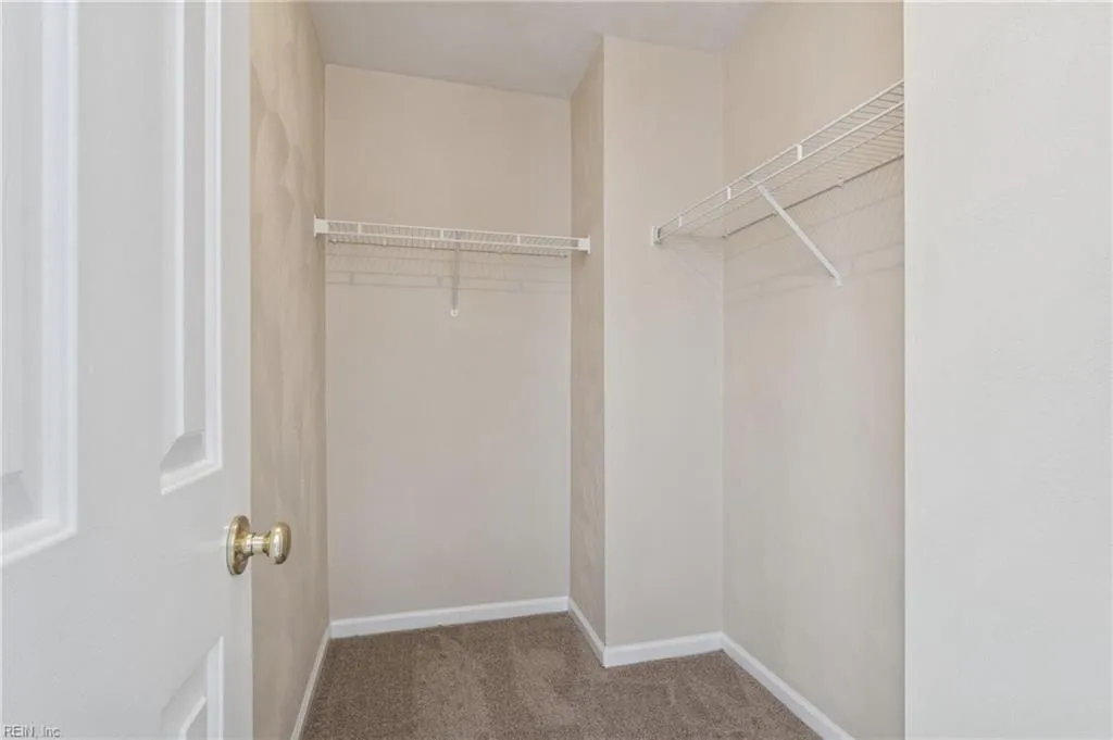 Yorktown, Virginia 23693, United States, 3 Bedrooms Bedrooms, ,3 BathroomsBathrooms,Residential,Active,204049