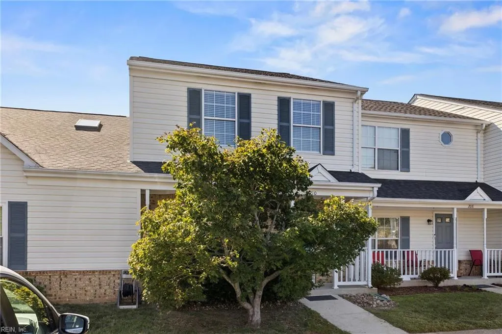 Yorktown, Virginia 23693, United States, 3 Bedrooms Bedrooms, ,3 BathroomsBathrooms,Residential,Active,204049