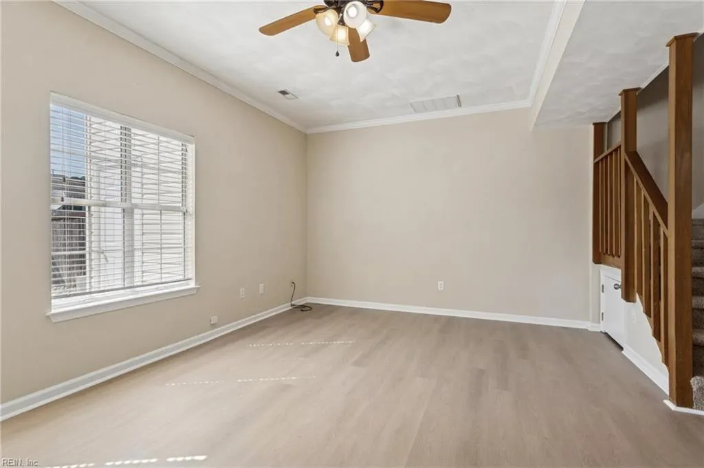 Yorktown, Virginia 23693, United States, 3 Bedrooms Bedrooms, ,3 BathroomsBathrooms,Residential,Active,204049