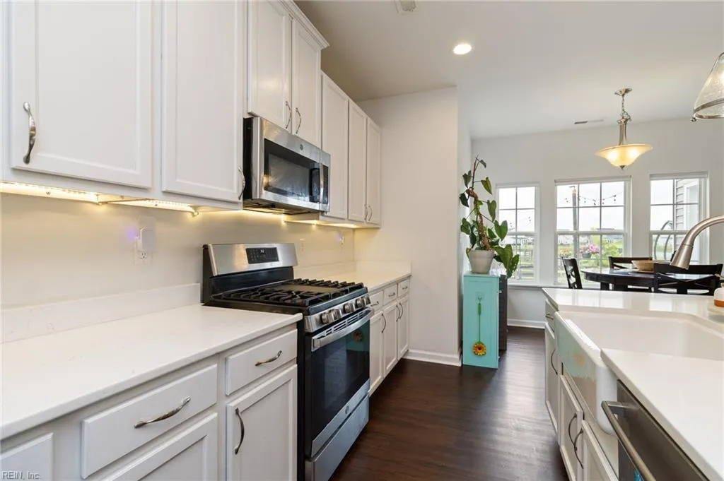 Moyock, North Carolina 27958, United States, 5 Bedrooms Bedrooms, ,4 BathroomsBathrooms,Residential,Active,169848