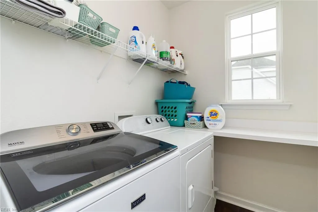 Moyock, North Carolina 27958, United States, 5 Bedrooms Bedrooms, ,4 BathroomsBathrooms,Residential,Active,169848