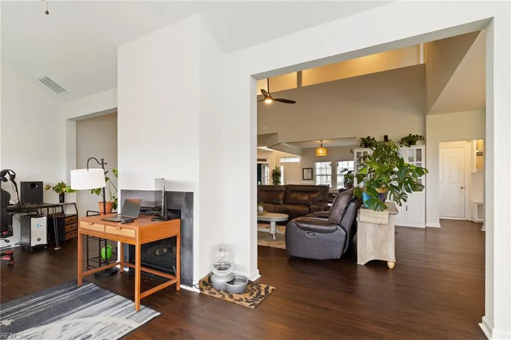 Moyock, North Carolina 27958, United States, 5 Bedrooms Bedrooms, ,4 BathroomsBathrooms,Residential,Active,169848