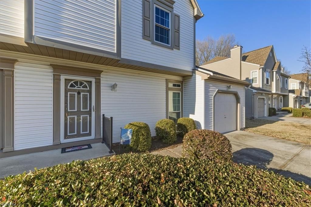 Photo of 920 Miner Drive, Virginia Beach, VA 23462 (MLS # 10619611)