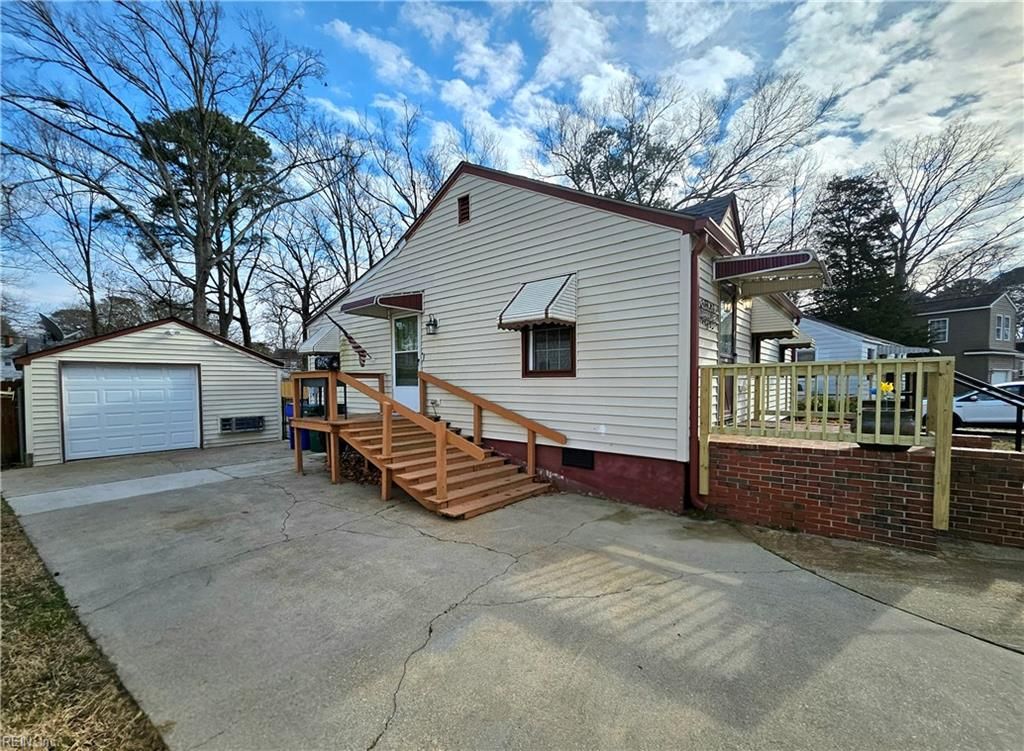 Photo of 667 Ellen Road, Newport News, VA 23605 (MLS # 10621406)