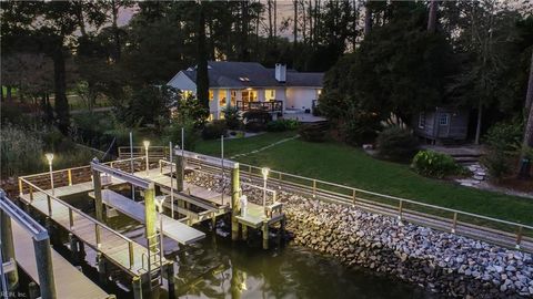 952 Oriole DR Virginia Beach VA 23451