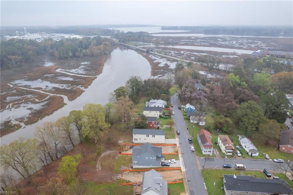 Photo of 158 Riverview Avenue, Smithfield, VA 23430 (MLS # 10611838)