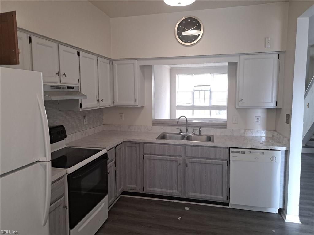 Photo of 1507 Heritage Avenue, Virginia Beach, VA 23464 (MLS # 10606841)
