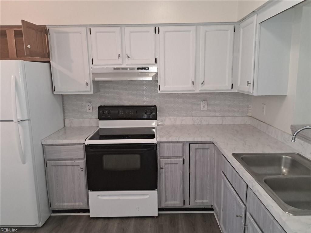 Photo of 1507 Heritage Avenue, Virginia Beach, VA 23464 (MLS # 10606841)