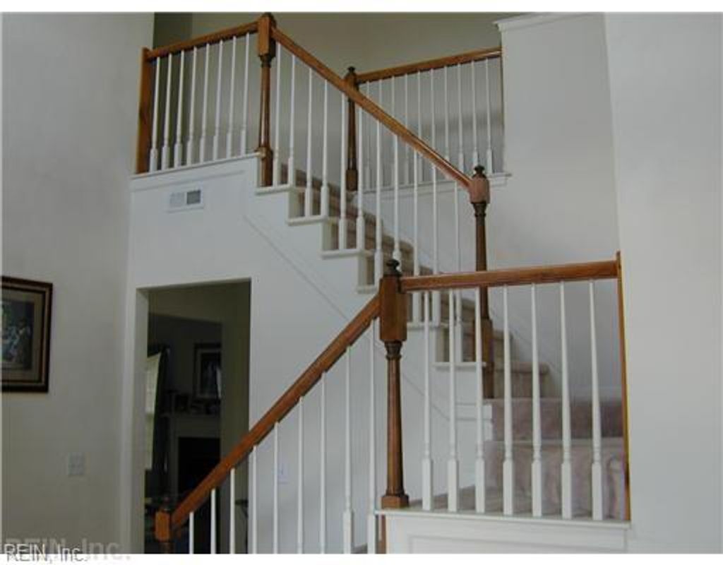 Photo of 919 Meadowhill Court, Chesapeake, VA 23320 (MLS # 10613170)