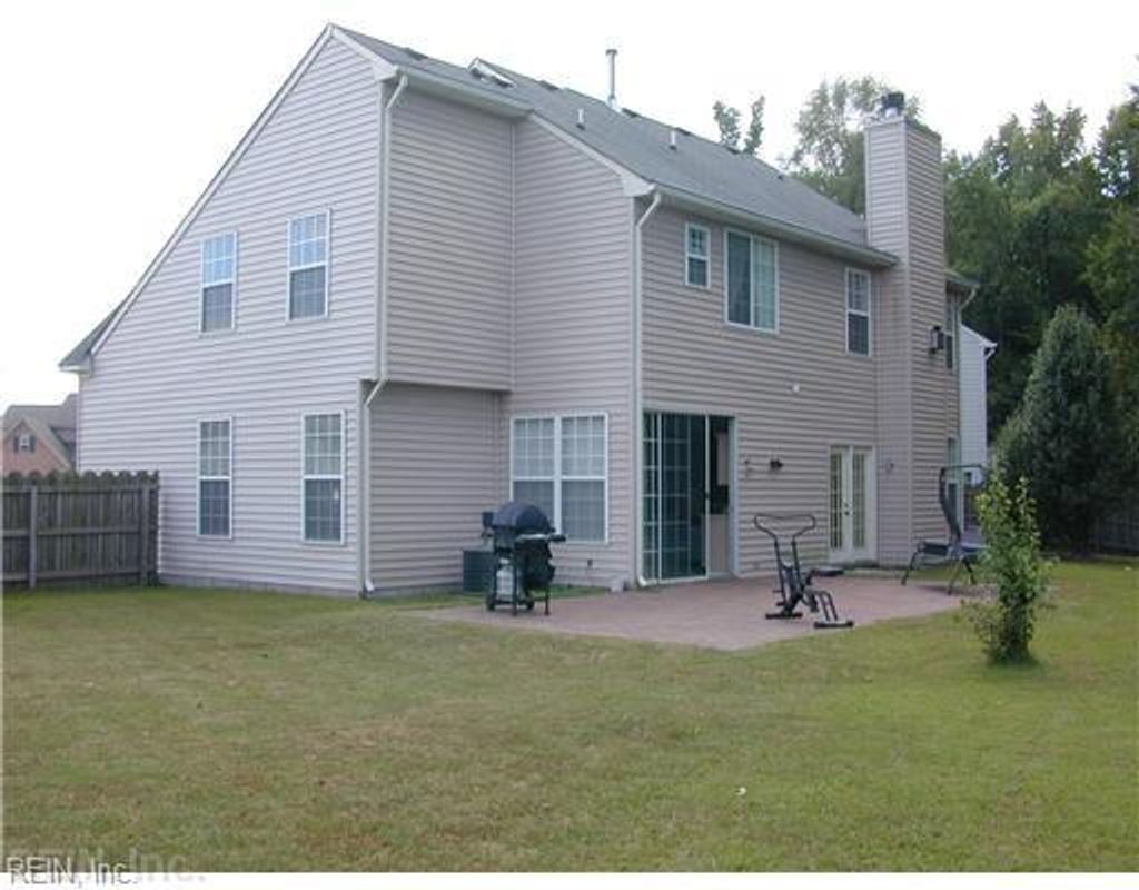 Photo of 919 Meadowhill Court, Chesapeake, VA 23320 (MLS # 10613170)