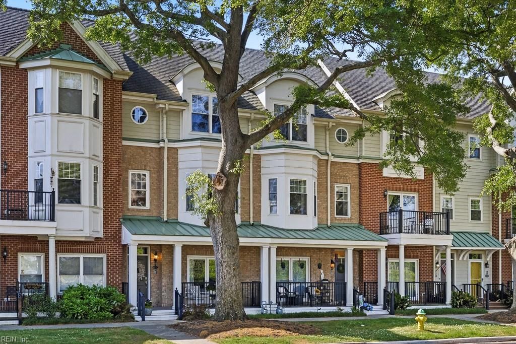 Photo of 1035 Bolling Avenue, Norfolk, VA 23508 (MLS # 10631596)