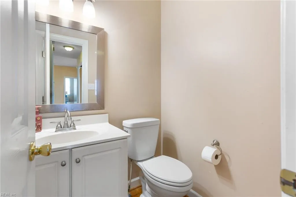 Franklin, Virginia 23851, United States, 4 Bedrooms Bedrooms, ,3 BathroomsBathrooms,Residential,Active,104136