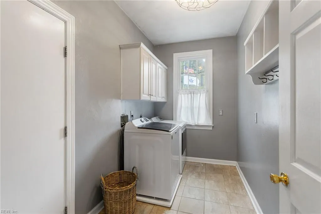 Franklin, Virginia 23851, United States, 4 Bedrooms Bedrooms, ,3 BathroomsBathrooms,Residential,Active,104136