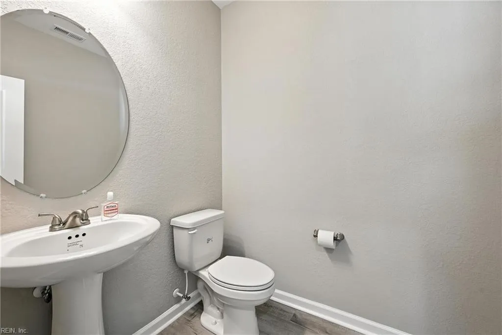 Norfolk, Virginia 23513, United States, 4 Bedrooms Bedrooms, ,3 BathroomsBathrooms,Residential,Active,191774