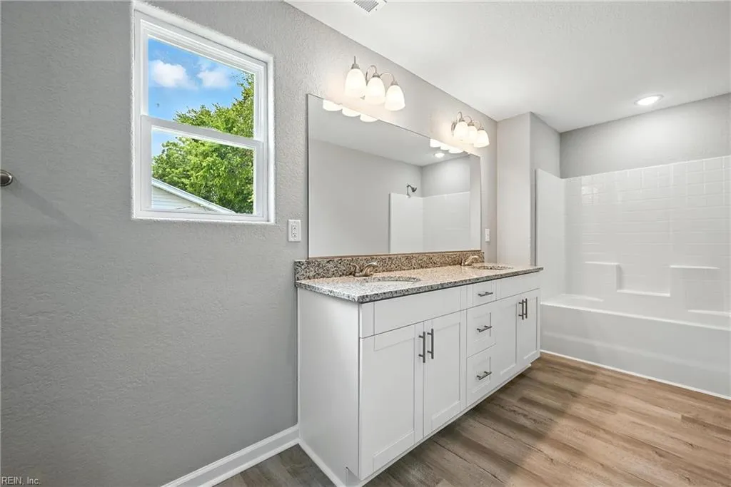 Norfolk, Virginia 23513, United States, 4 Bedrooms Bedrooms, ,3 BathroomsBathrooms,Residential,Active,191774