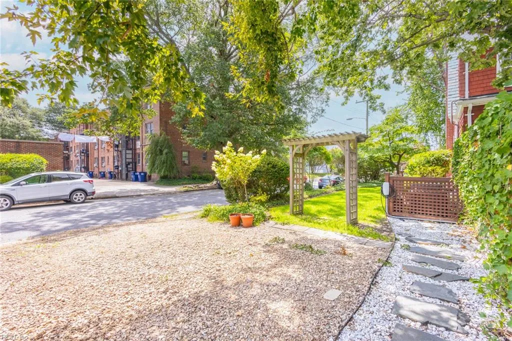 Norfolk, Virginia 23517, United States, 4 Bedrooms Bedrooms, ,2 BathroomsBathrooms,Residential,Active,178818