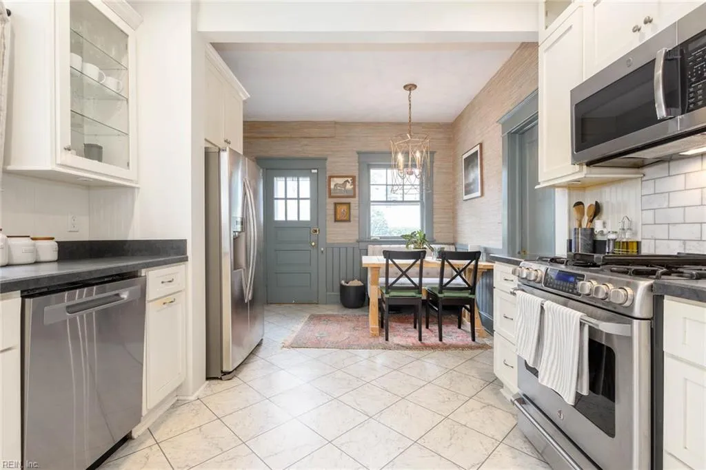 Norfolk, Virginia 23517, United States, 4 Bedrooms Bedrooms, ,2 BathroomsBathrooms,Residential,Active,178818