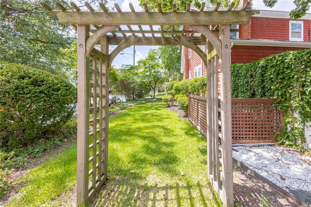 Norfolk, Virginia 23517, United States, 4 Bedrooms Bedrooms, ,2 BathroomsBathrooms,Residential,Active,178818