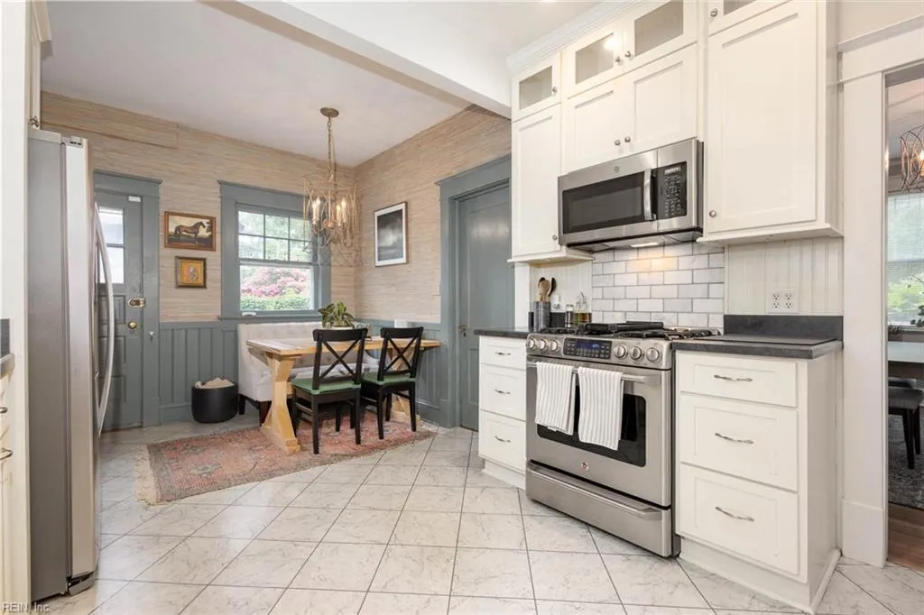 Norfolk, Virginia 23517, United States, 4 Bedrooms Bedrooms, ,2 BathroomsBathrooms,Residential,Active,178818