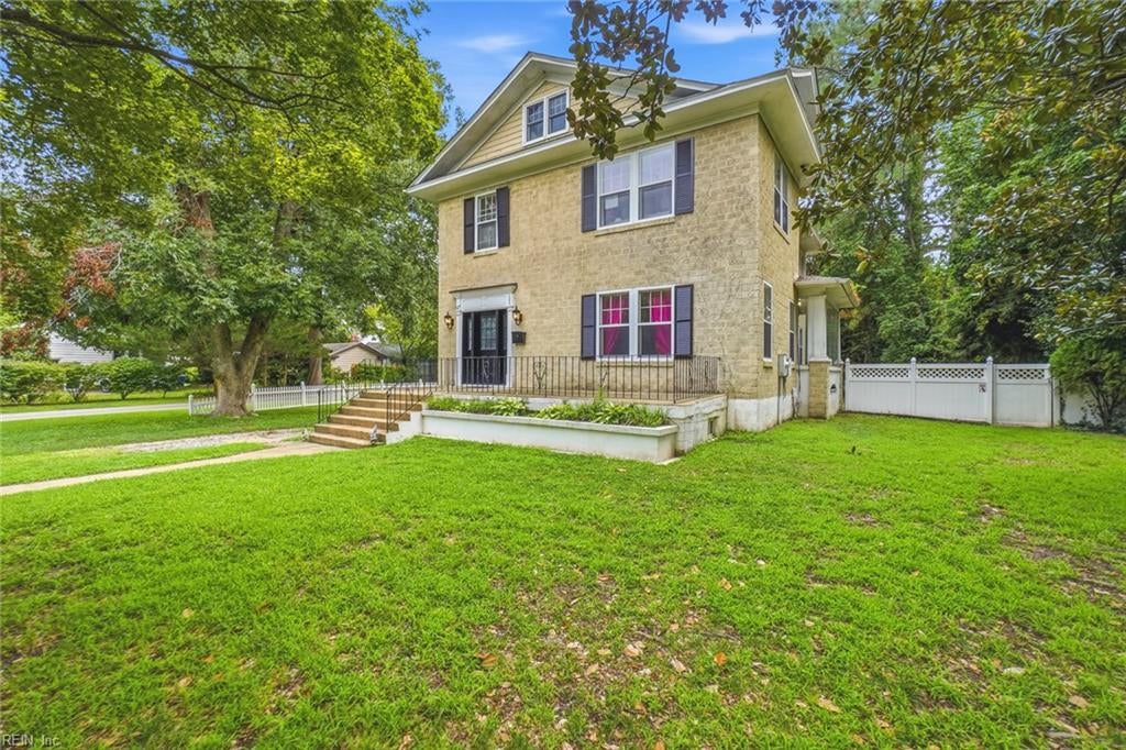 Photo of 1509 Runnymede Road, Norfolk, VA 23505 (MLS # 10650433)