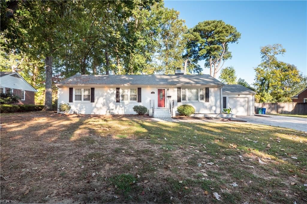 Photo of 106 Booth Road, Newport News, VA 23606 (MLS # 10607703)
