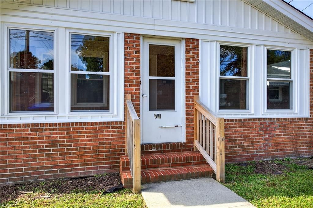 Photo of 711 Brook Avenue, Suffolk, VA 23434 (MLS # 10611781)