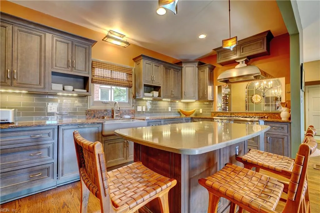 Norfolk, Virginia 23507, United States, 5 Bedrooms Bedrooms, ,5 BathroomsBathrooms,Residential,Active,95689