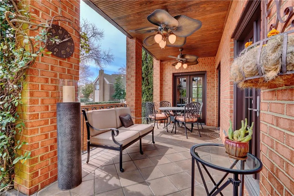 Norfolk, Virginia 23507, United States, 5 Bedrooms Bedrooms, ,5 BathroomsBathrooms,Residential,Active,95689