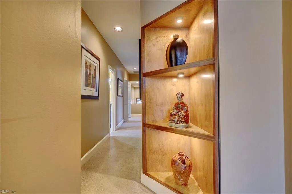 Norfolk, Virginia 23507, United States, 5 Bedrooms Bedrooms, ,5 BathroomsBathrooms,Residential,Active,95689