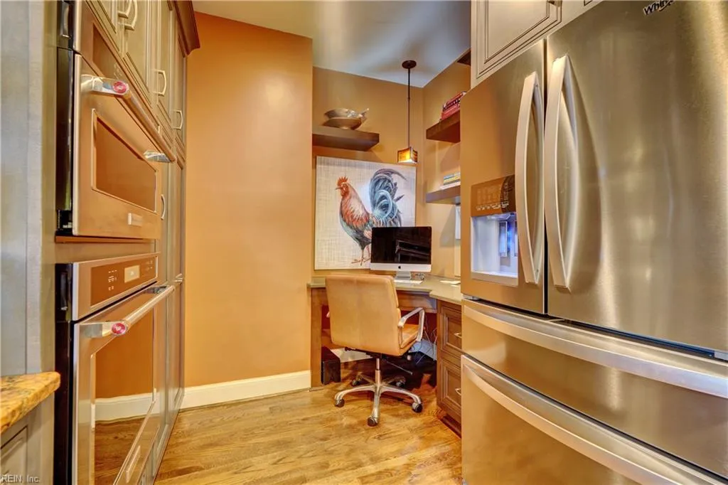 Norfolk, Virginia 23507, United States, 5 Bedrooms Bedrooms, ,5 BathroomsBathrooms,Residential,Active,95689