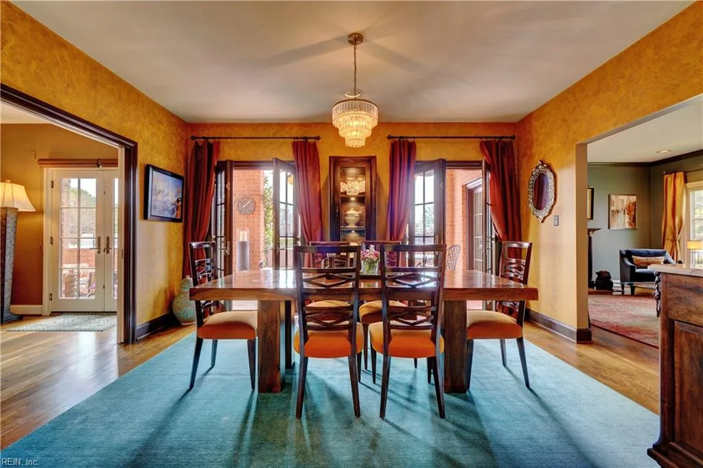 Norfolk, Virginia 23507, United States, 5 Bedrooms Bedrooms, ,5 BathroomsBathrooms,Residential,Active,95689