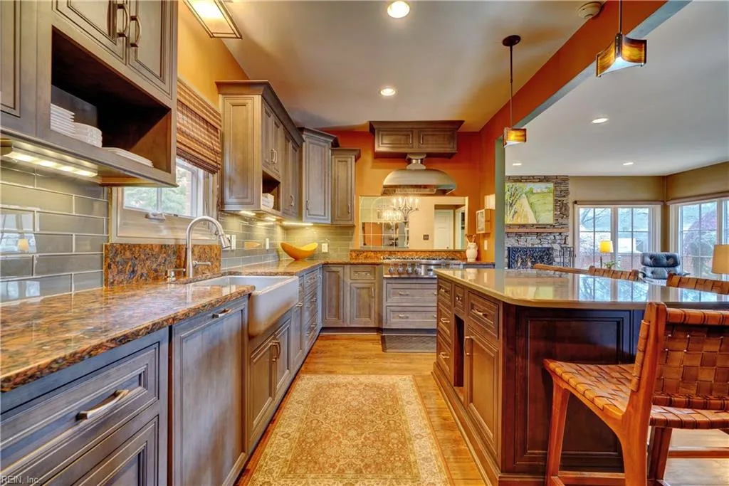 Norfolk, Virginia 23507, United States, 5 Bedrooms Bedrooms, ,5 BathroomsBathrooms,Residential,Active,95689