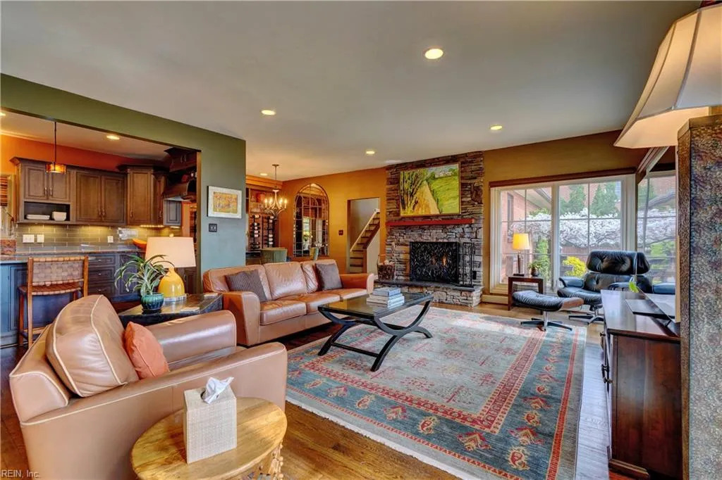 Norfolk, Virginia 23507, United States, 5 Bedrooms Bedrooms, ,5 BathroomsBathrooms,Residential,Active,95689