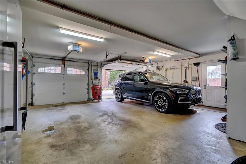 Norfolk, Virginia 23507, United States, 5 Bedrooms Bedrooms, ,5 BathroomsBathrooms,Residential,Active,95689