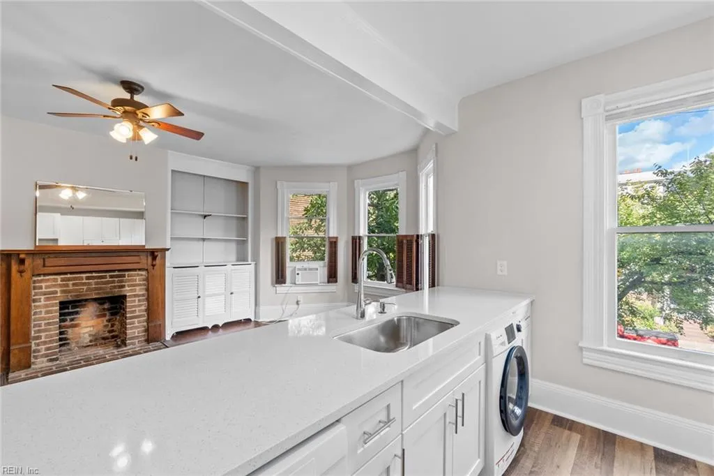 Norfolk, Virginia 23507, United States, 1 Bedroom Bedrooms, ,1 BathroomBathrooms,Residential,Active,202828