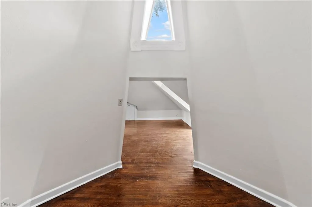 Norfolk, Virginia 23507, United States, 1 Bedroom Bedrooms, ,1 BathroomBathrooms,Residential,Active,202828