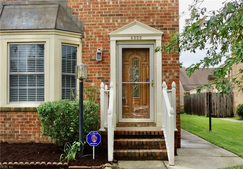 Photo of 4809 Ashbury Lane, Virginia Beach, VA 23462 (MLS # 10608449)