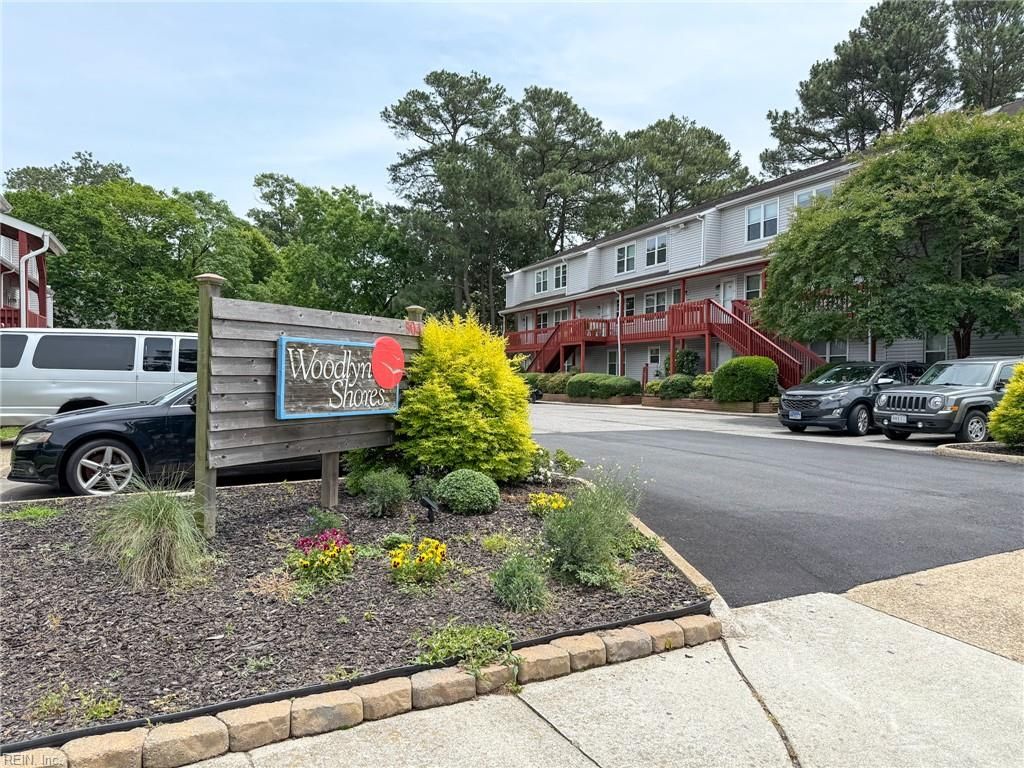 Photo of 500 Barberton Drive #204, Virginia Beach, VA 23451 (MLS # 10613075)