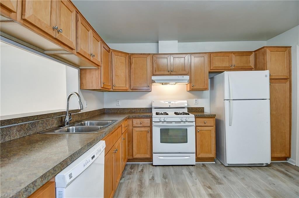 Photo of 603 Sheafe Court, Virginia Beach, VA 23454 (MLS # 10653696)