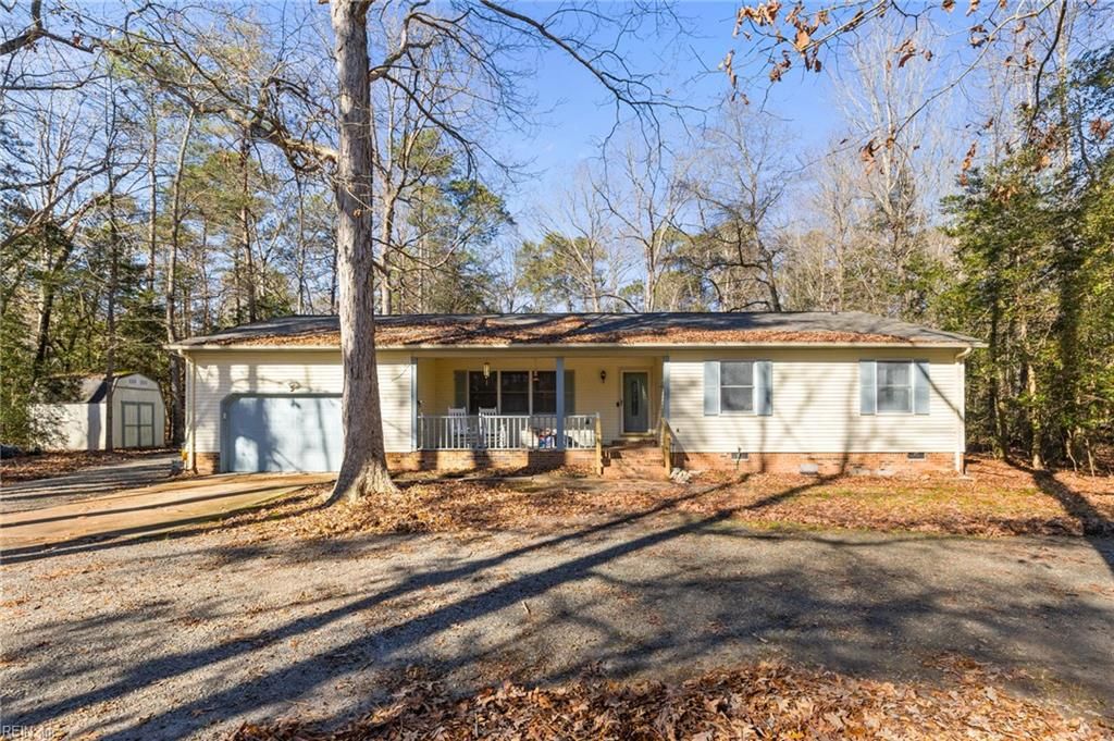 Photo of 5403 Jonquil Lane, Gloucester, VA 23061 (MLS # 10632215)