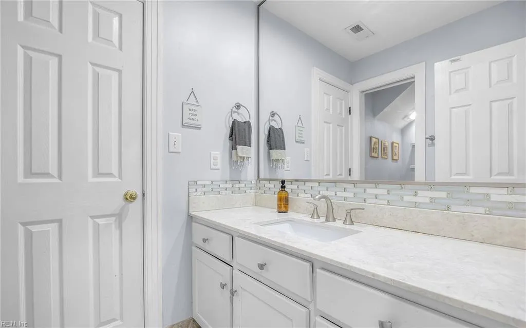 Smithfield, Virginia 23430, United States, 5 Bedrooms Bedrooms, ,3 BathroomsBathrooms,Residential,Active,189362