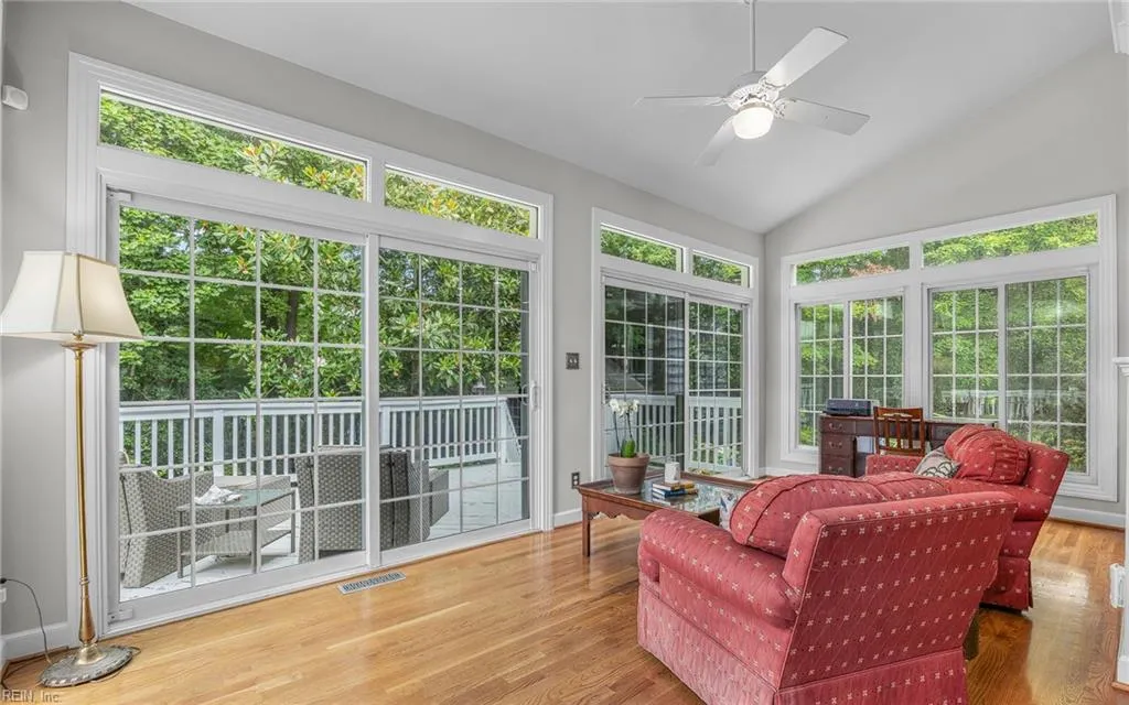 Smithfield, Virginia 23430, United States, 5 Bedrooms Bedrooms, ,3 BathroomsBathrooms,Residential,Active,189362