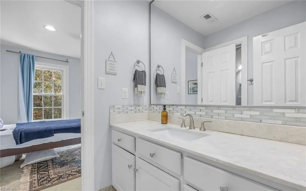 Smithfield, Virginia 23430, United States, 5 Bedrooms Bedrooms, ,3 BathroomsBathrooms,Residential,Active,189362