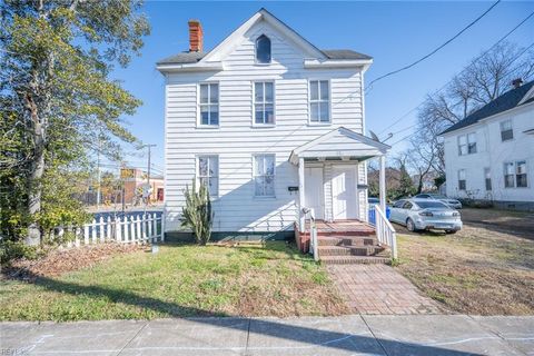 Photo of 132 Chestnut Street, Suffolk, VA 23434 (MLS # 10614630)